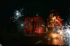 雨の夜