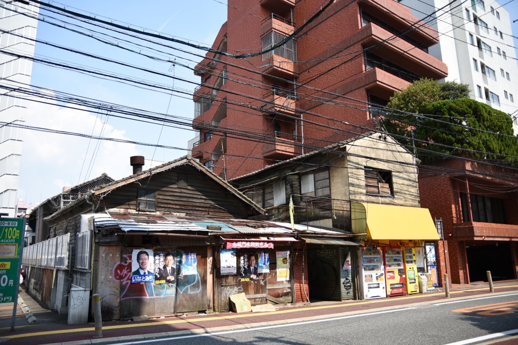 赤坂門市場