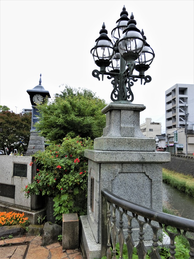 街角のランプ