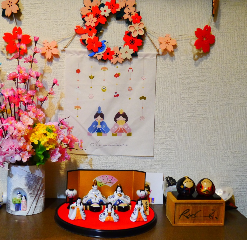 少し早い…雛飾り