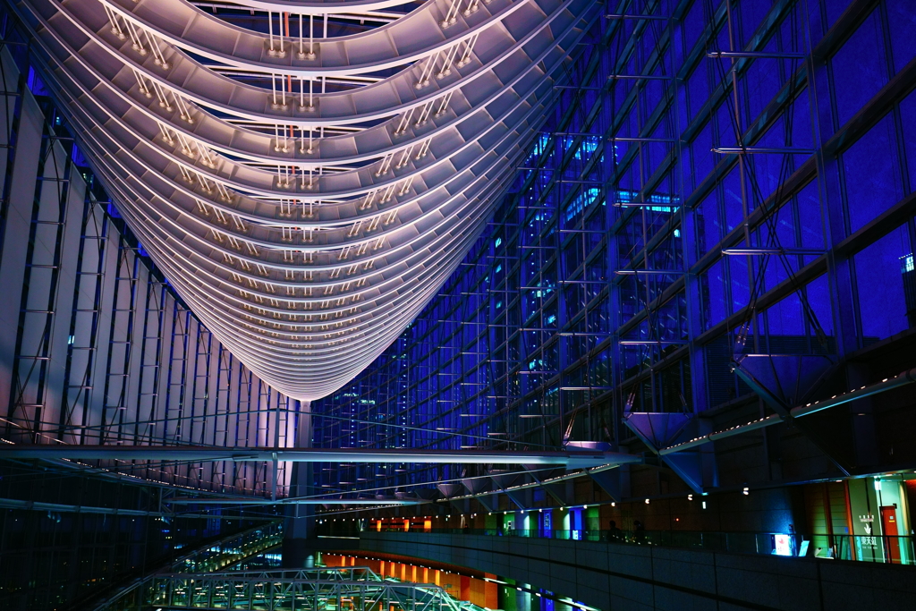 東京フォーラムからの東京駅のビル群