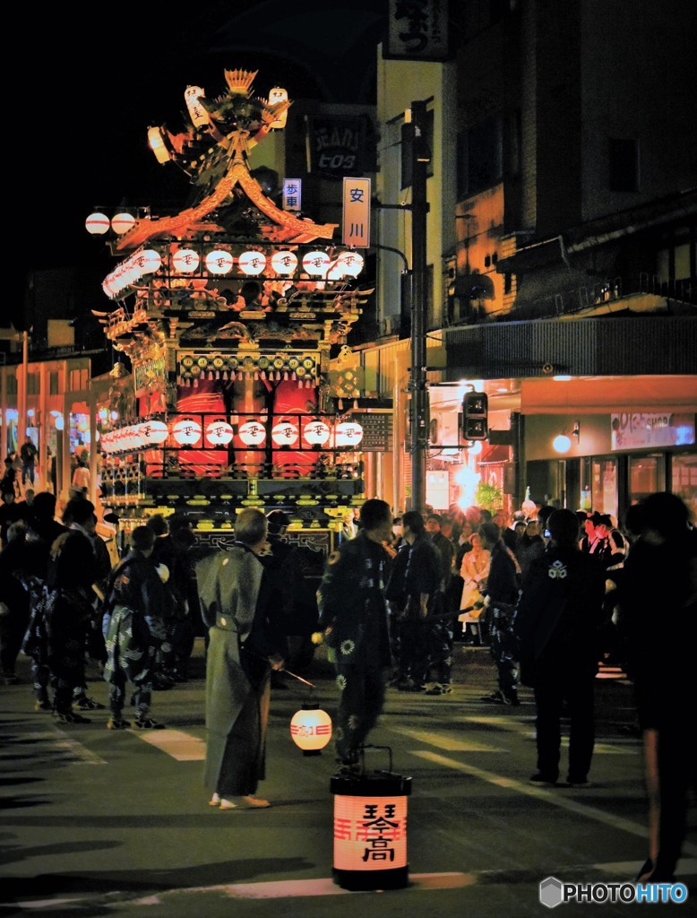 高山祭（春）夜の屋台曳き