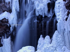 飛瀑と氷瀑の奏
