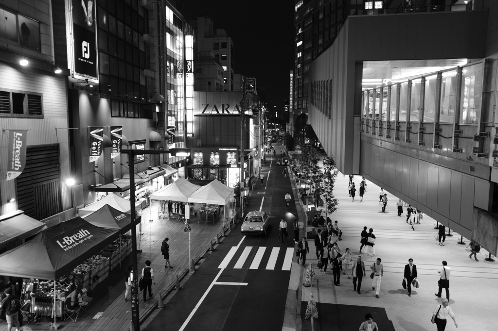 新宿の夜