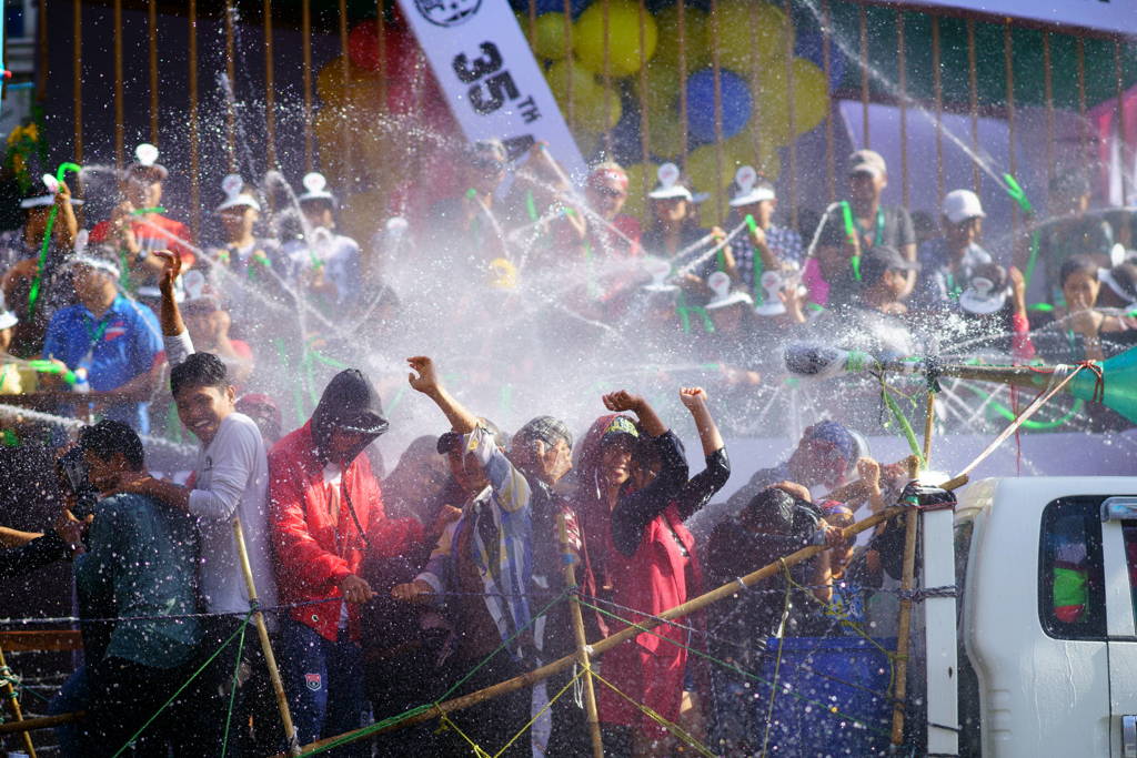 ヤンゴン水かけ祭り1