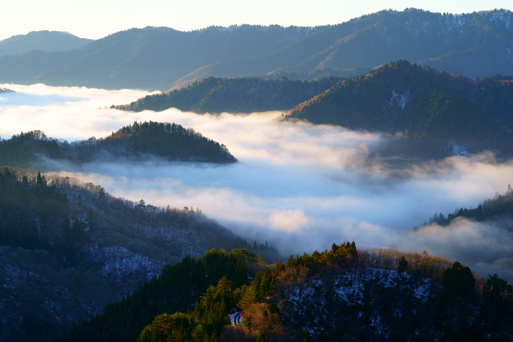 雲海.雪の小入峠