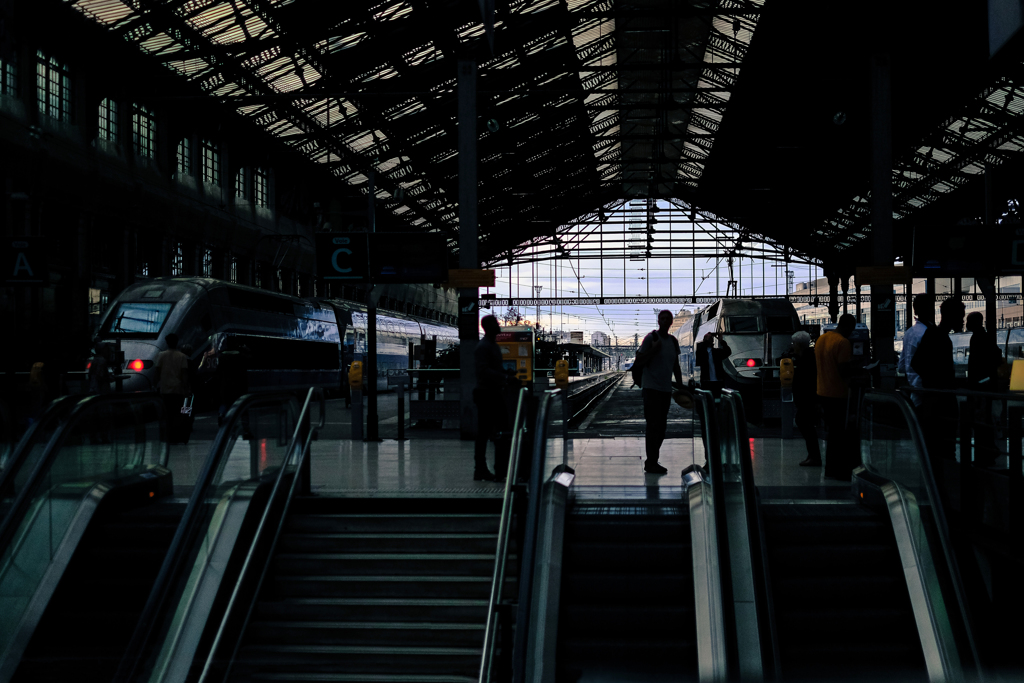 Pari リヨン駅