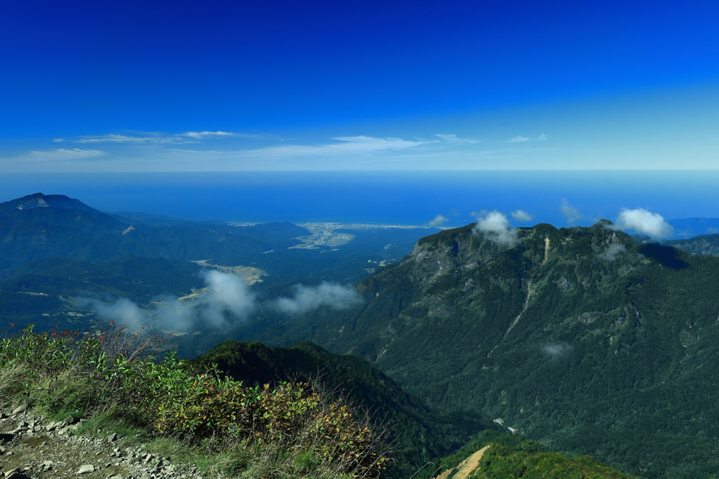 陸　海　空