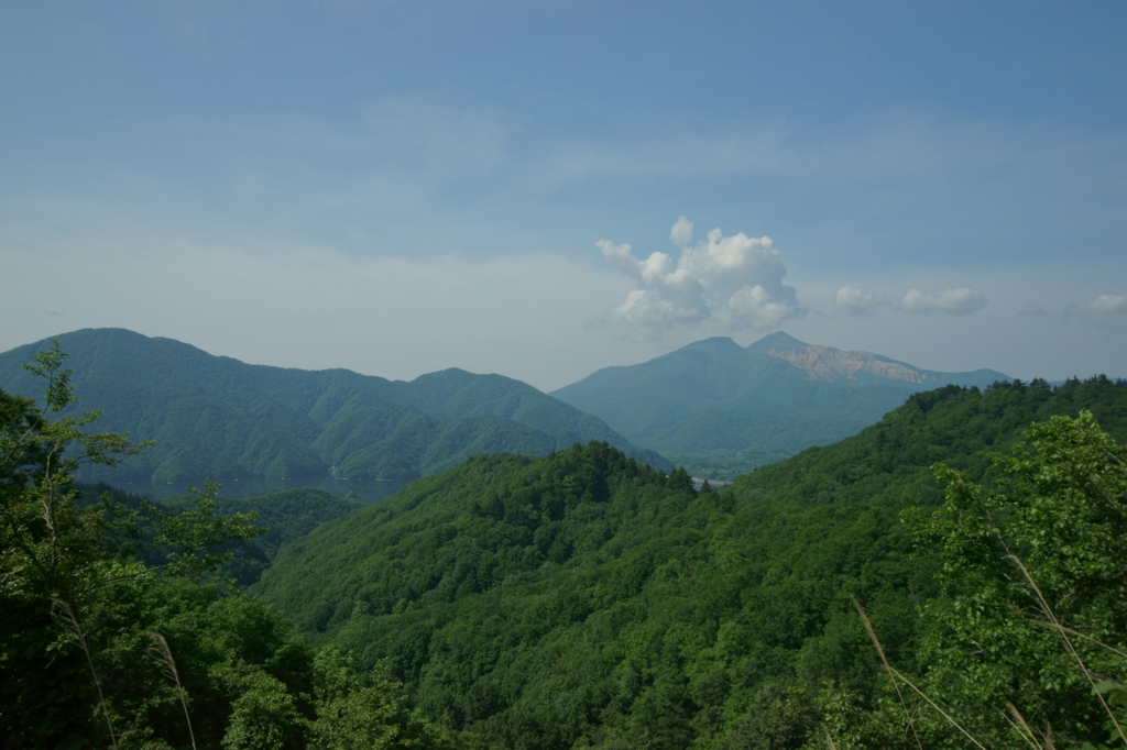 遠くに磐梯山
