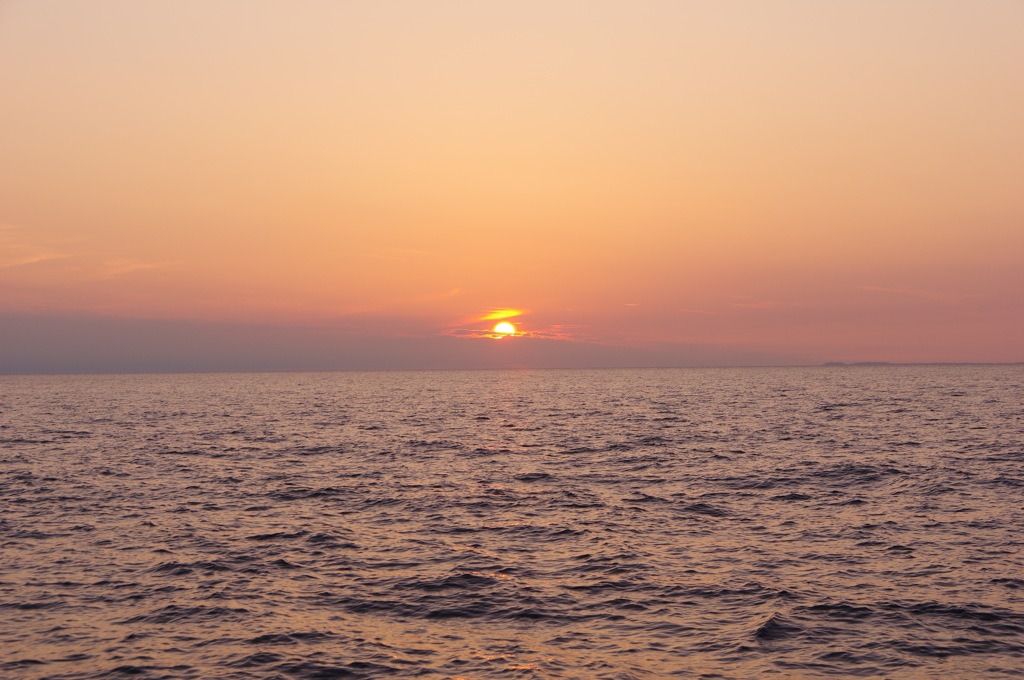 夕日　日本海