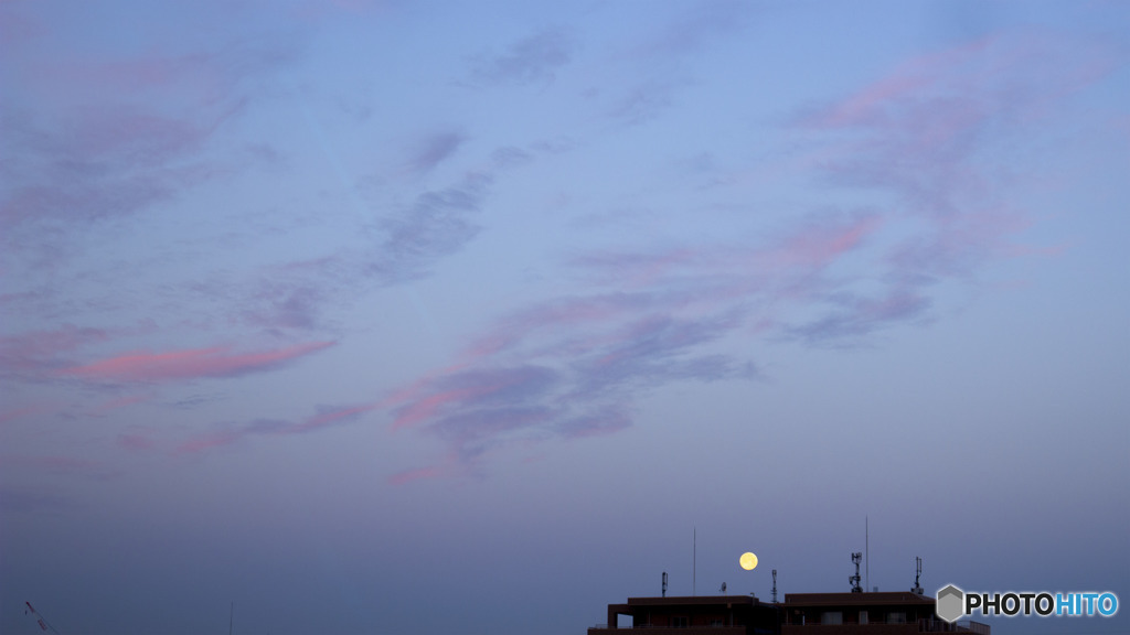 super moon morning