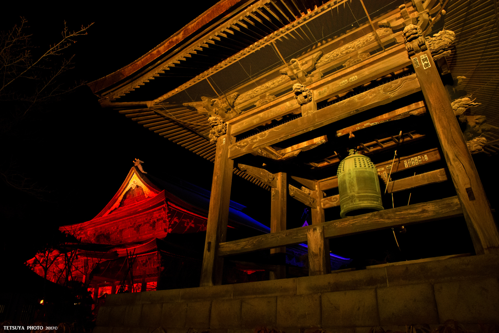 鐘楼と善光寺