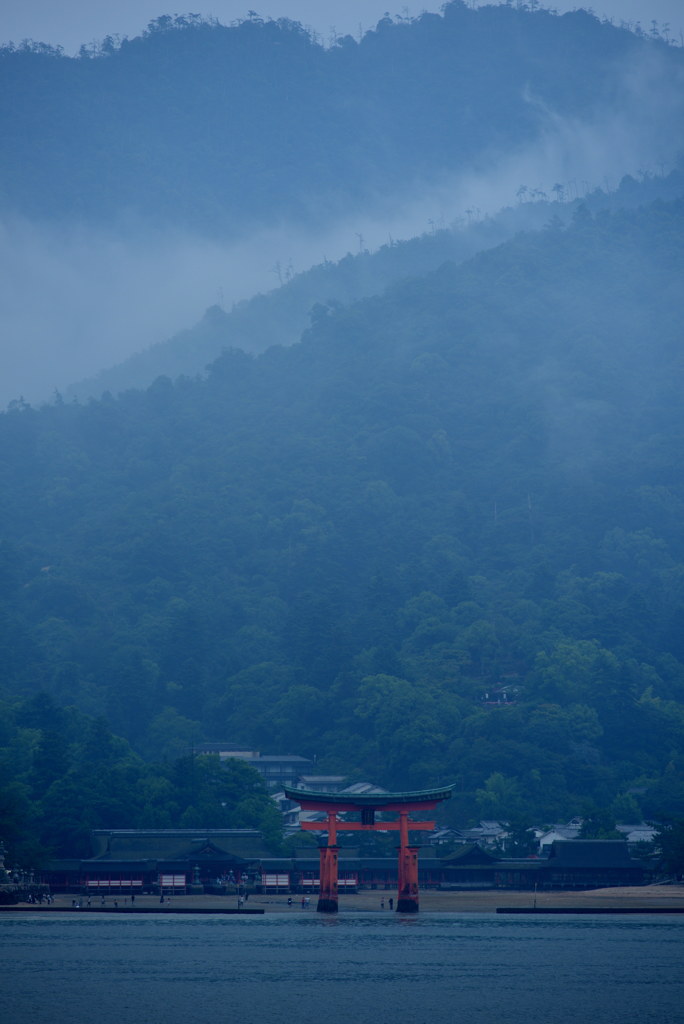 厳島神社