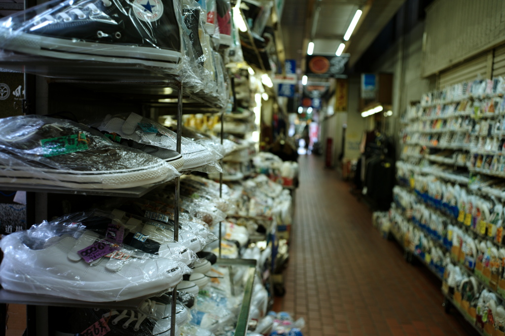 神戸～元町　高架下