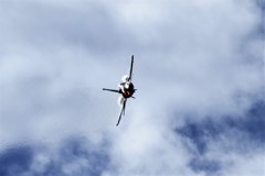 圧巻の機動飛行　F-16