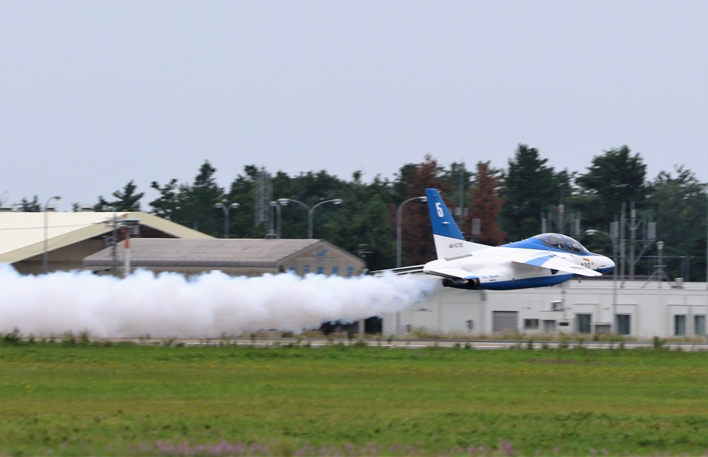 小松航空祭2016 ブルーインパルス偵察離陸直後２