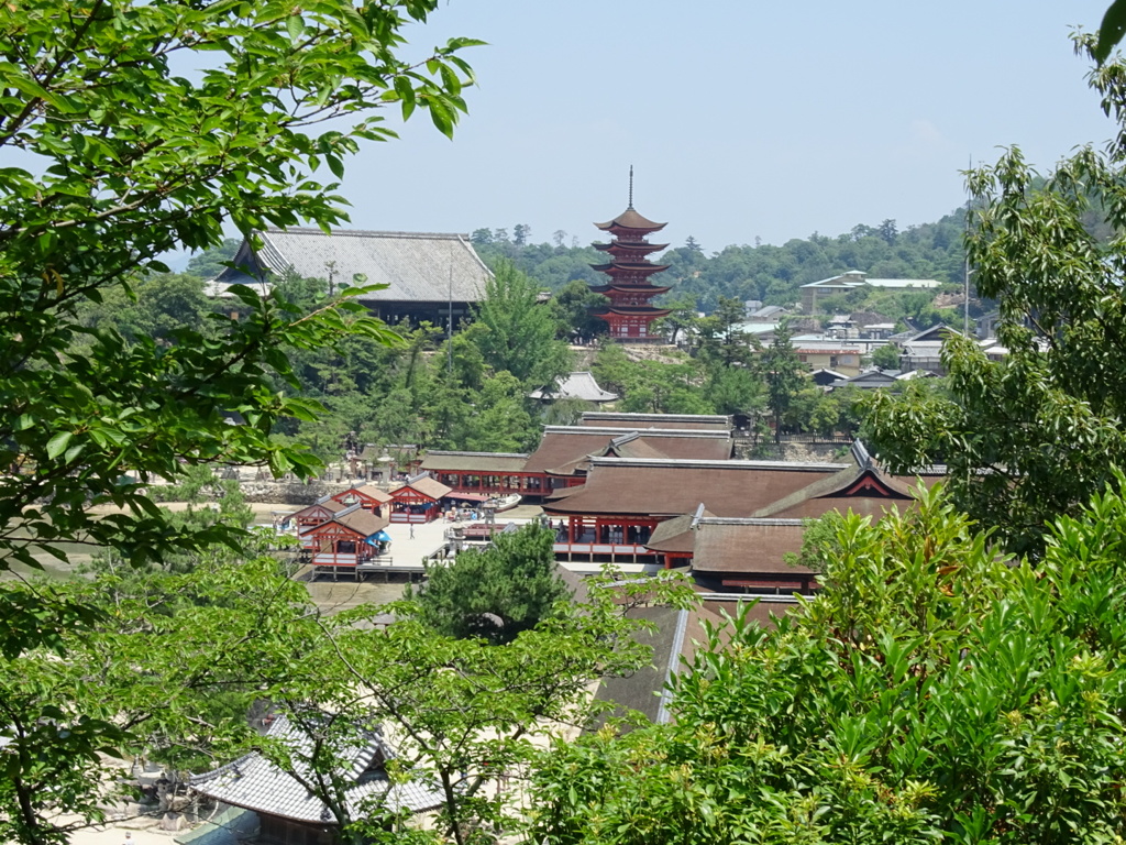 本殿、五重塔、豊国神社