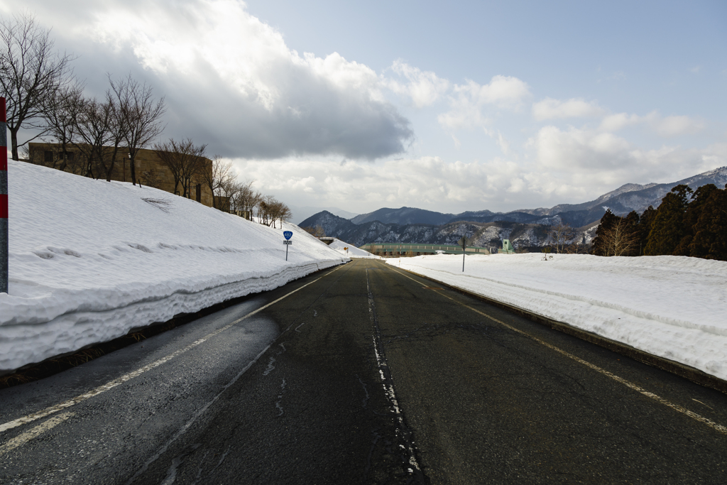 凍結はなし、除雪も完璧、でも安全運転で。