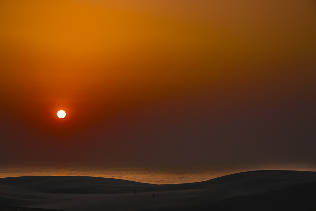 砂丘の夕日