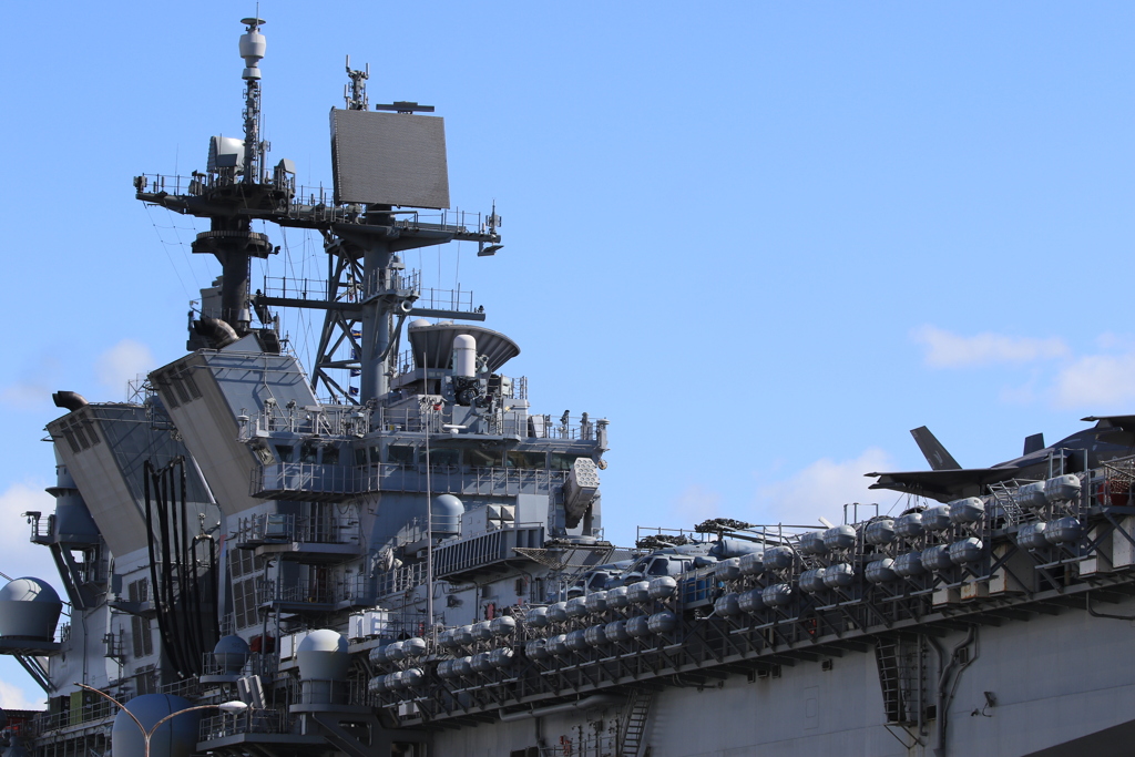 強襲揚陸艦アメリカ