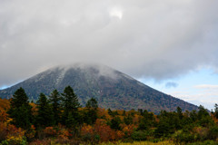 冠雪と紅葉