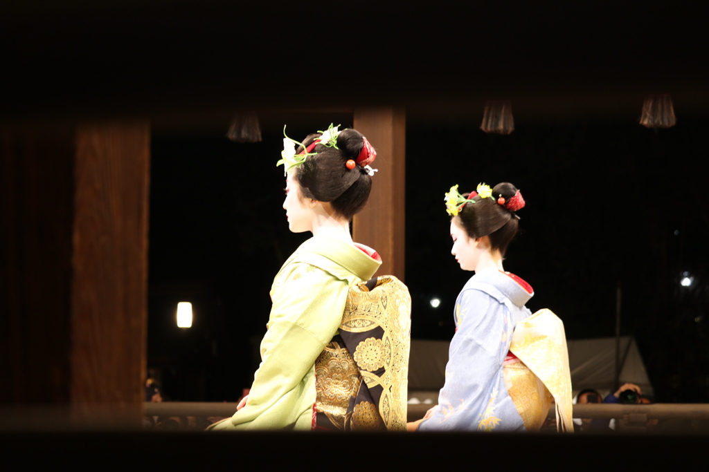 奉納舞踊