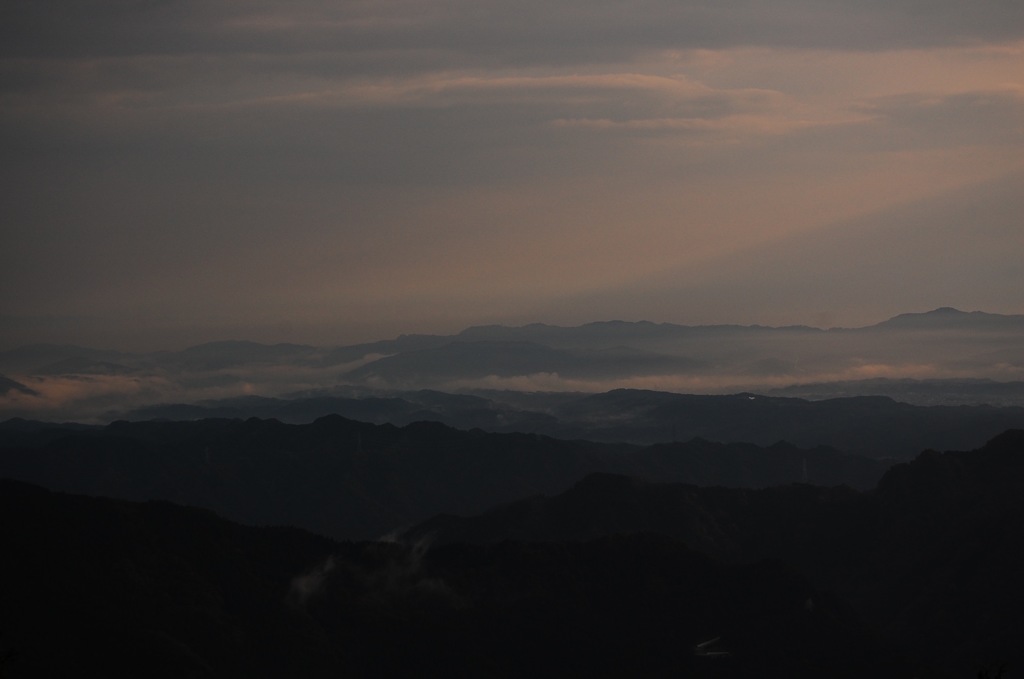 三峰朝