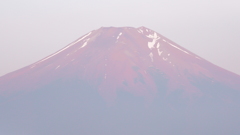 霧中の赤富士
