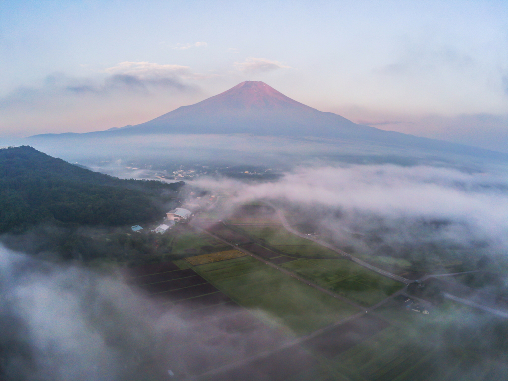 ドローン空撮赤富士