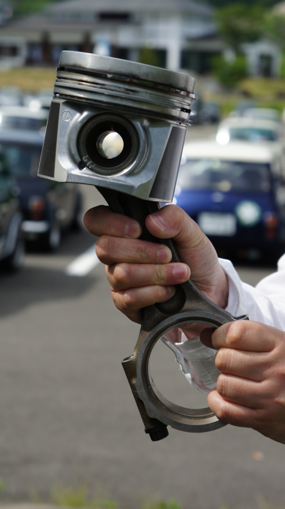 トラックの心臓部