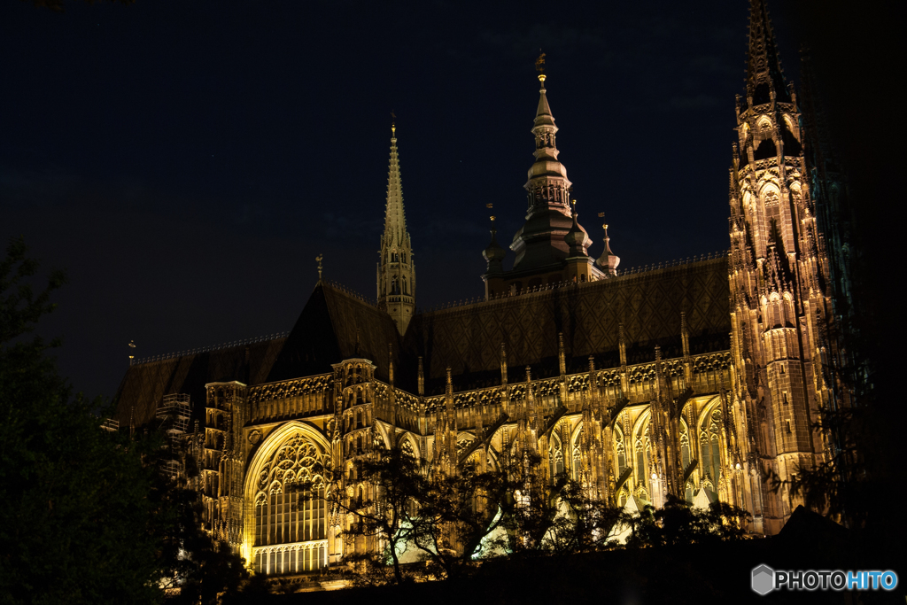 夜の聖ヴィート大聖堂