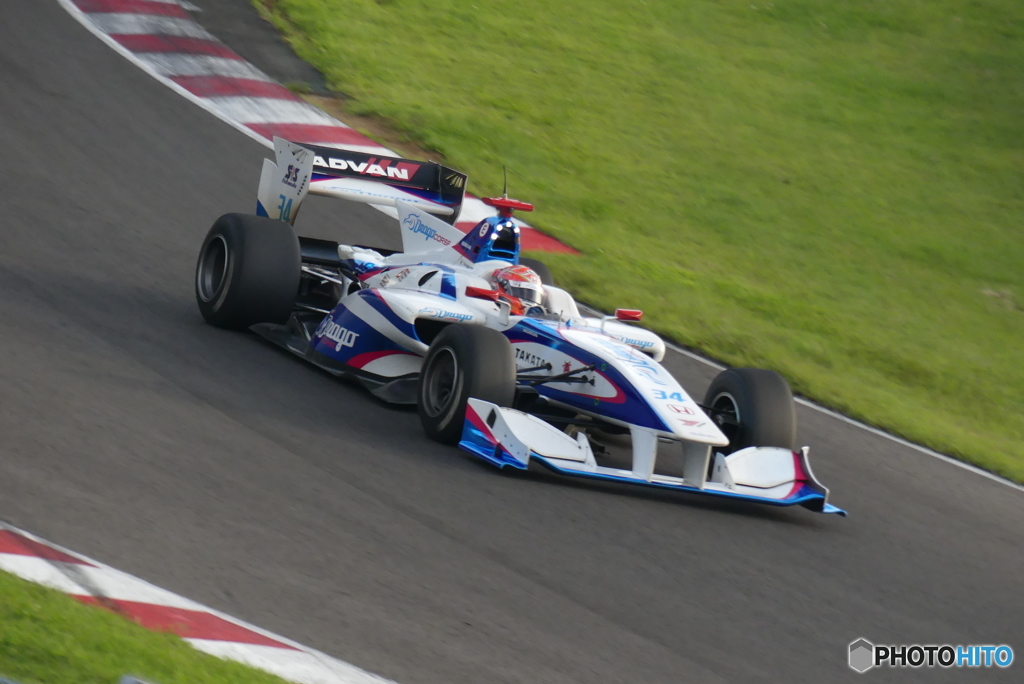#34 DRAGO CORSE SF14 小暮卓史選手