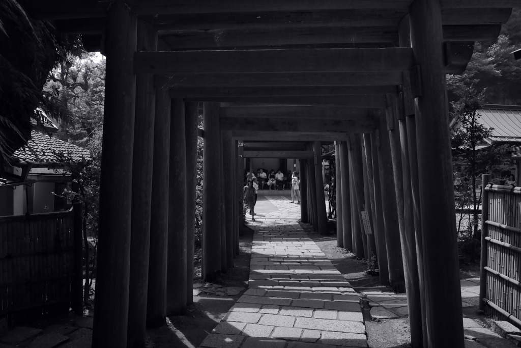 銭洗弁財天宇賀福神社