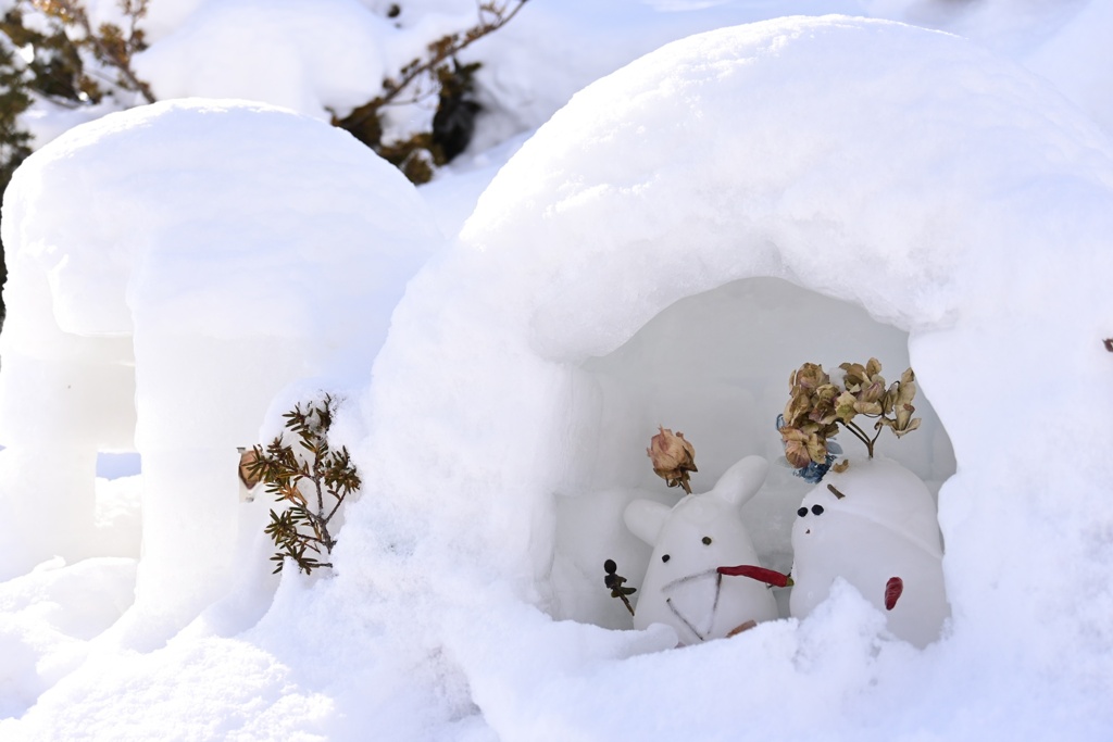 雪だるまのかまくら