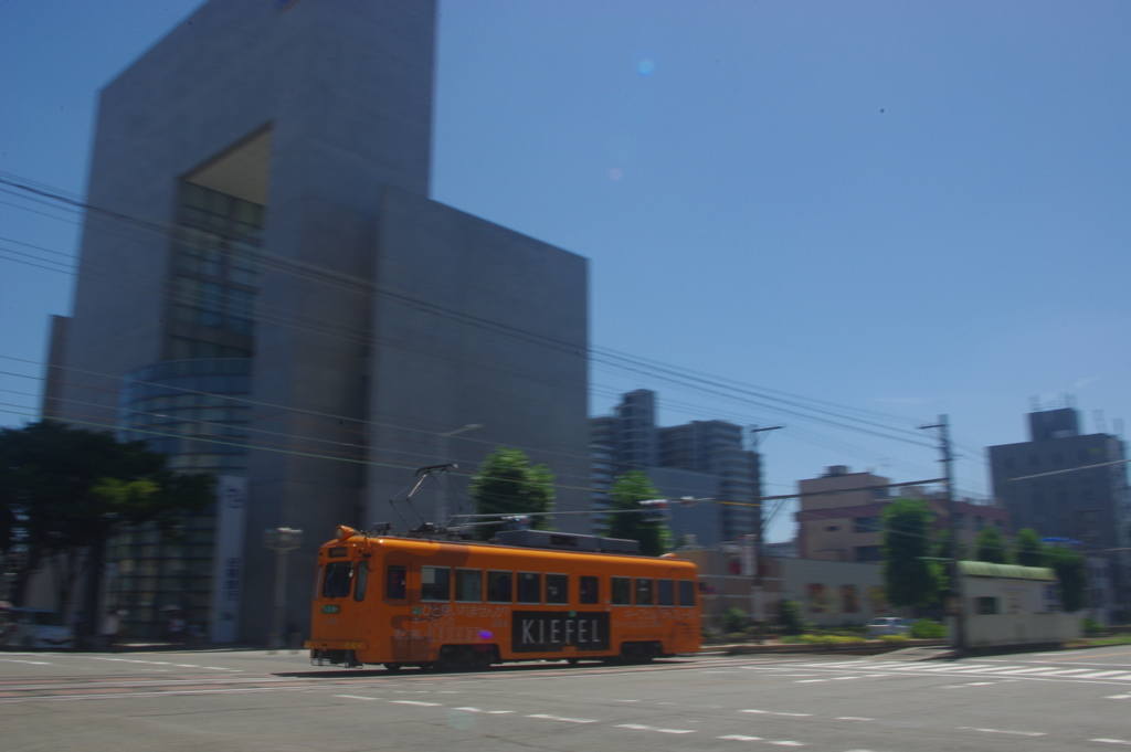 チンチン電車オレンジ