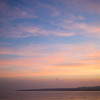 夕焼けと月