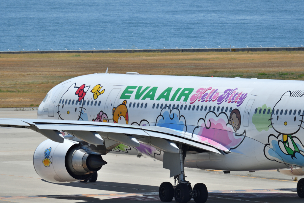 Hello Kitty Jet AIRBUS A330 No.4