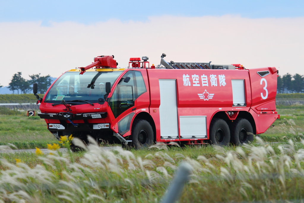 大型破壊機救難消防車