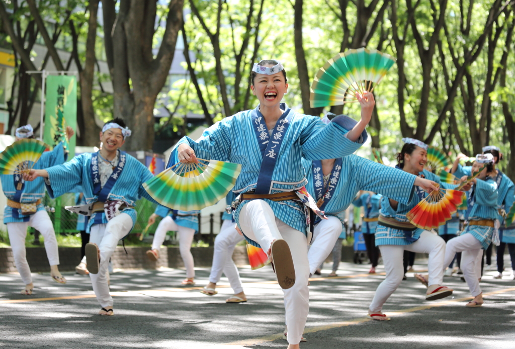 すずめ踊り