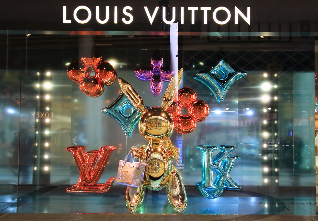 LOUIS VUITTON