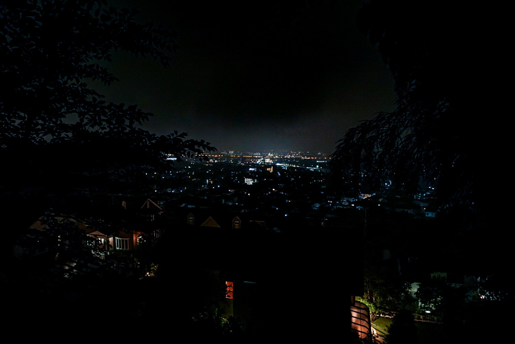 田舎から観る都会の夜景