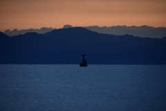 早朝の灯台