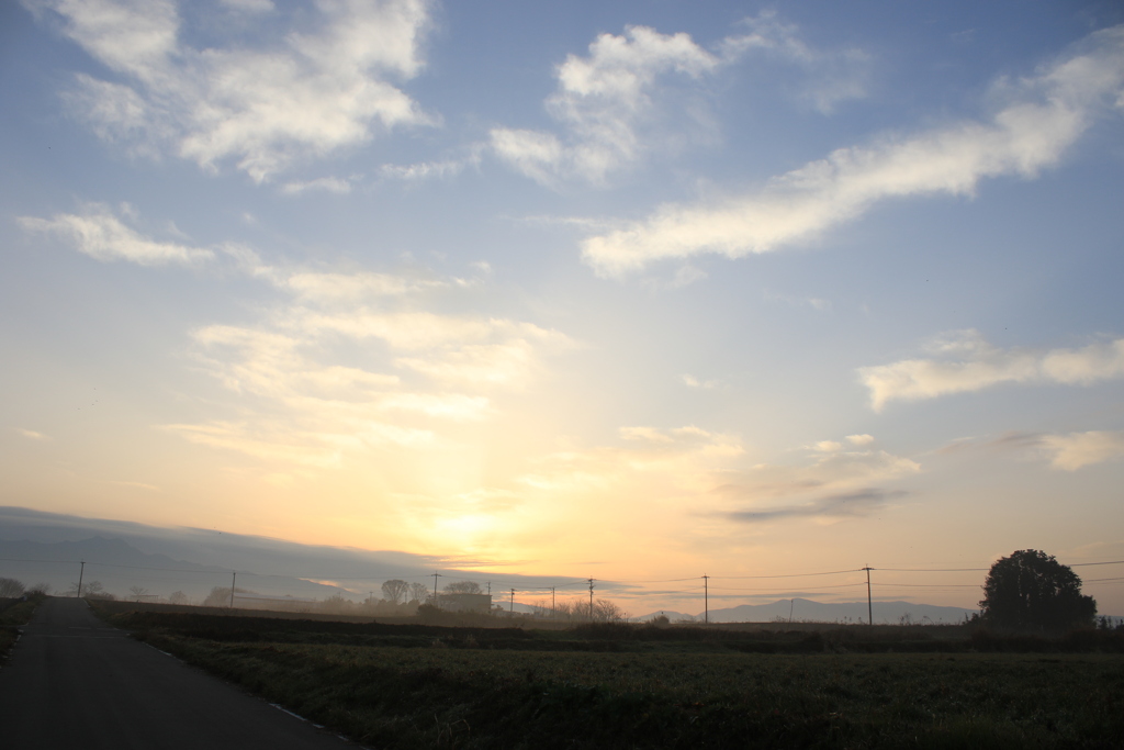 早朝と空