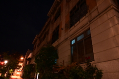 夜のホテル。