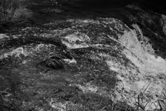 滝、落ちる前。