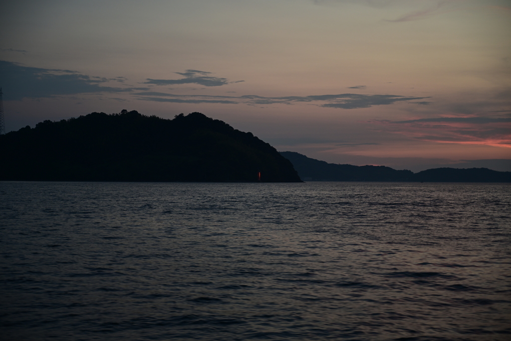 瀬戸内海あたりの夕暮れ。