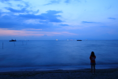夕暮れ時の琵琶湖