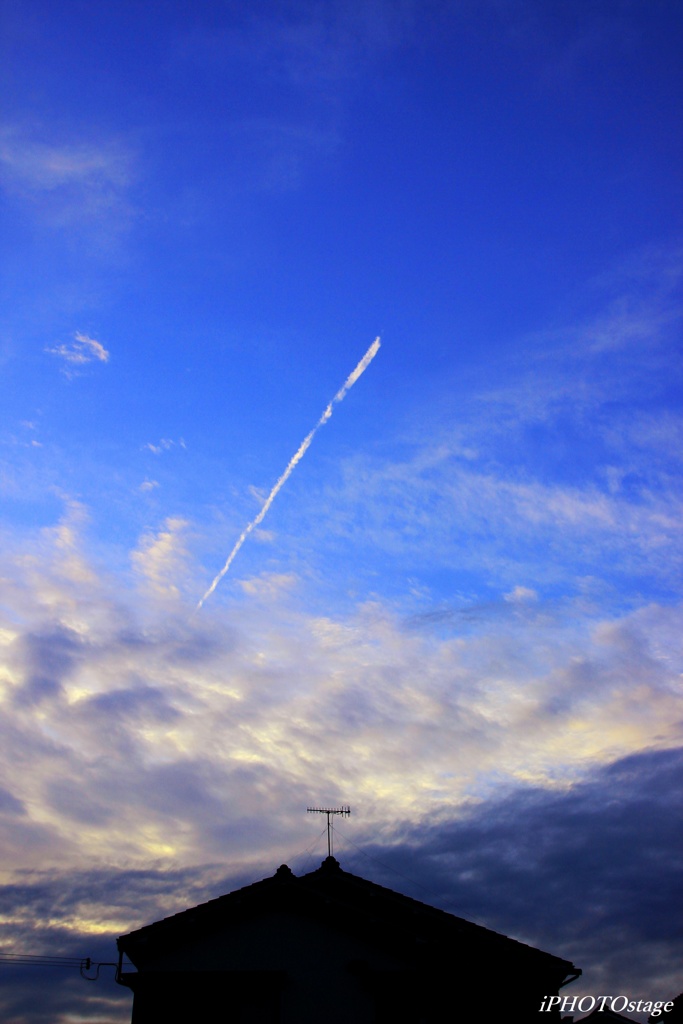 一筋の雲...