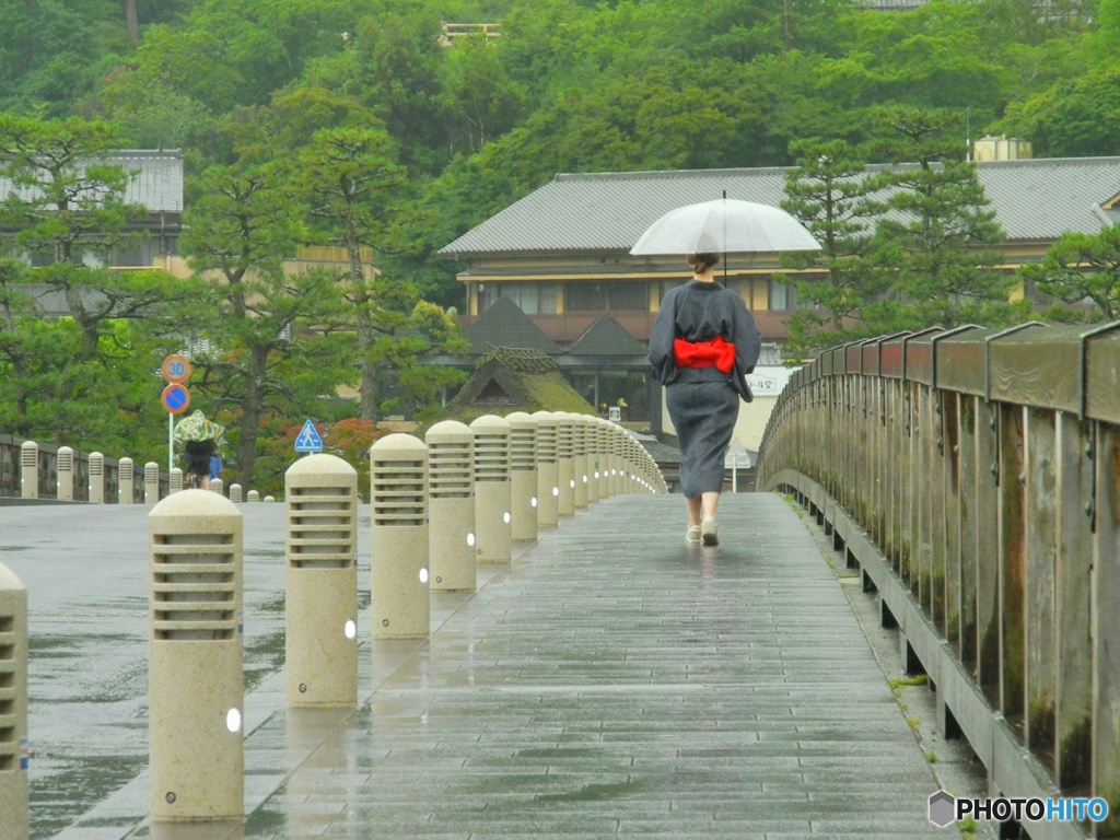 雨の嵐山