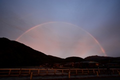 嵐山朝焼けと虹